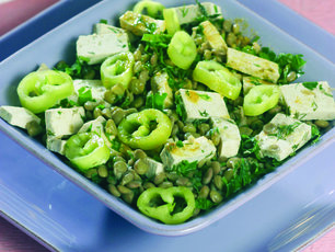 Mercimekli Tofu Salatası