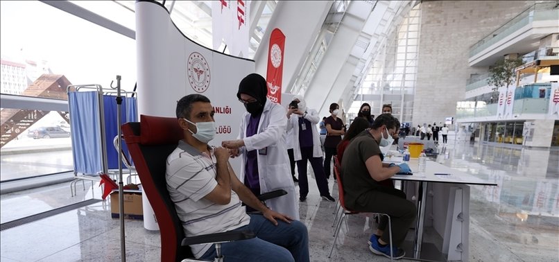 TURKEY ADMINISTERS OVER 855,300 COVID-19 VACCINE SHOTS IN 24 HOURS