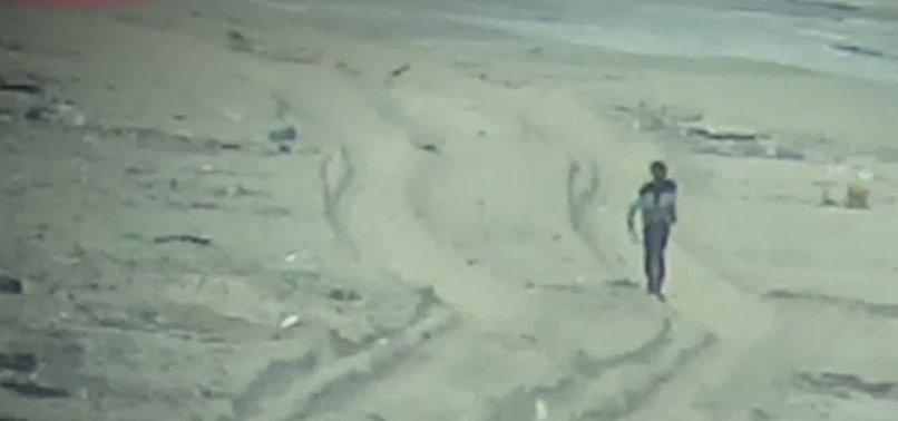 ISRAELI SOLDIERS SHOOT AND KILL TWO UNARMED PALESTINIAN MEN IN GAZA: VIDEO