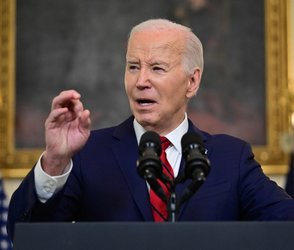 Biden signs $95B aid bill into law with funding for Ukraine, Israel