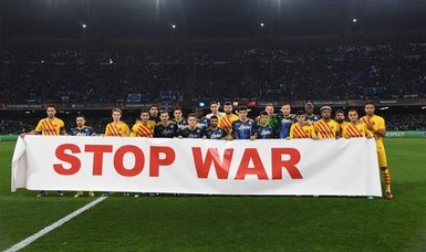 Napoli and Barca display anti-war message before Europa clash