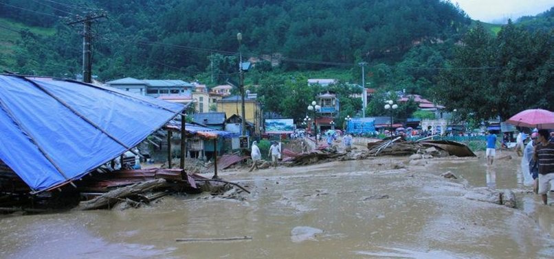 FLOODS KILL 7 AND LEAVE 27 MISSING IN NORTHERN VIETNAM