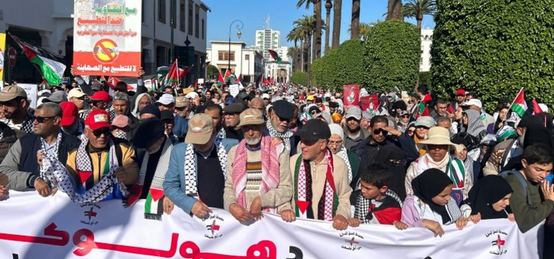 THOUSANDS OF PRO-PALESTINIAN PROTESTERS MARCH IN RABAT STREETS TO CALL FOR SEVERING OF TIES BETWEEN MOROCCO AND ISRAEL