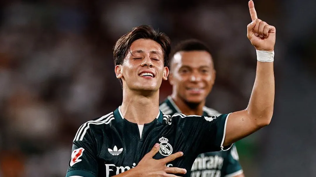 ARDA GÜLER’İN FRİKİKTEN GOL ATTIĞI MAÇTA REAL MADRID, DEPLASMANDA ELCHE’Yİ 3-2 MAĞLUP ETTİ.