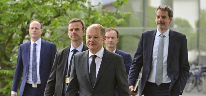SCHOLZ DEMANDS CEASEFIRE IN FIRST CALL WITH PUTIN AFTER 6 WEEKS