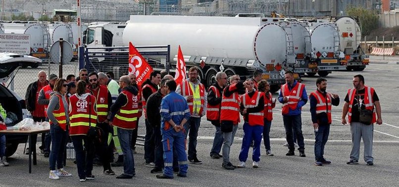 FRENCH TRUCK DRIVERS PROTEST LABOR REFORM