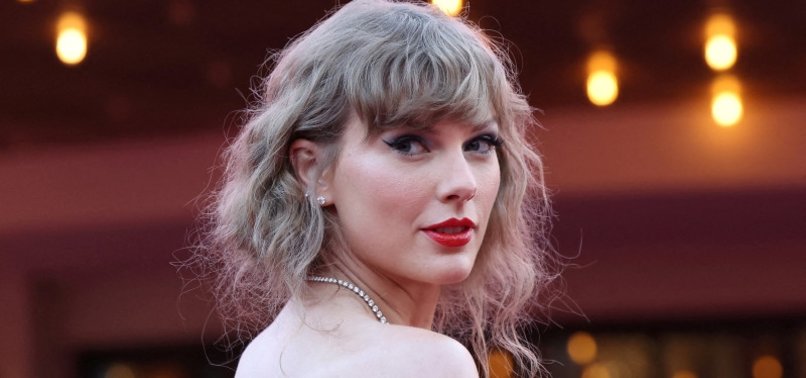 TAYLOR SWIFTS RE-RECORDING OF 1989 DOMINATES UK MUSIC CHARTS