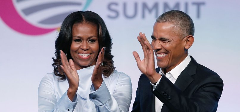 BARACK AND MICHELLE OBAMA SIGN DEAL WITH NETFLIX