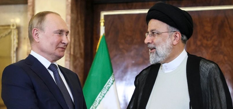 IRAN AND RUSSIA SIGN DEALS ON DEEPENING ECONOMIC COOPERATION