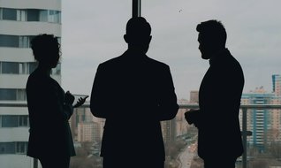 Beyaz yakalar belgesel oldu