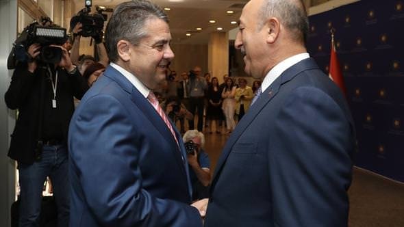 Alman bakana Başbakan Yıldırım’dan şok!