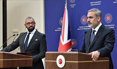 Top Turkish, UK diplomats discuss Israel-Palestine conflict