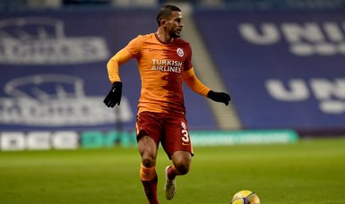 Galatasaray defender Elabdellaoui injured in his face and eyes during New Year's Eve party at home