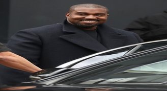 Kanye West Adını Ye Olarak Değiştiriyor