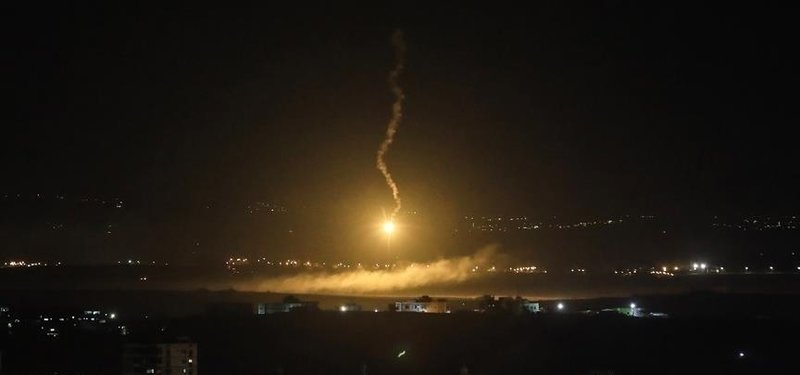 Israeli raids kill 2 Syrian soldiers, put Damascus airport out of service