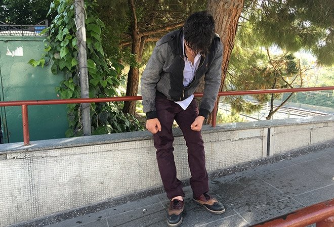 Yaşarken can çekiştiren bela