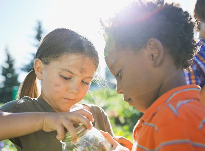 ÃOCUK HAKLARINI İLK KEZ PEYGAMBER EFENDİMİZ DİLE GETİRDİ