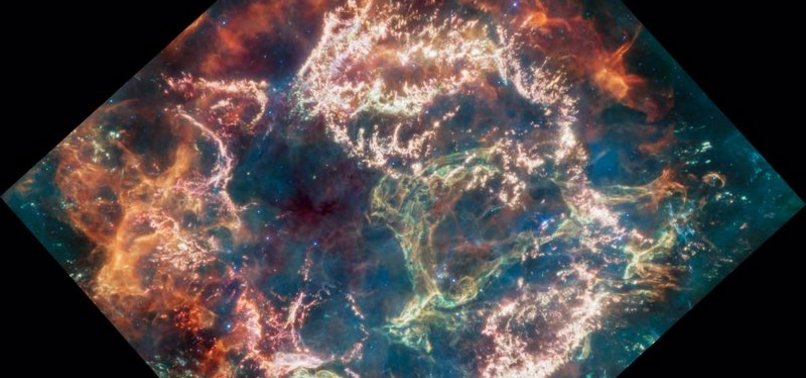 JAMES WEBB CAPTURES DRAMATIC VIEW OF MASSIVE STAR REMNANT THAT EXPLODED CENTURIES AGO