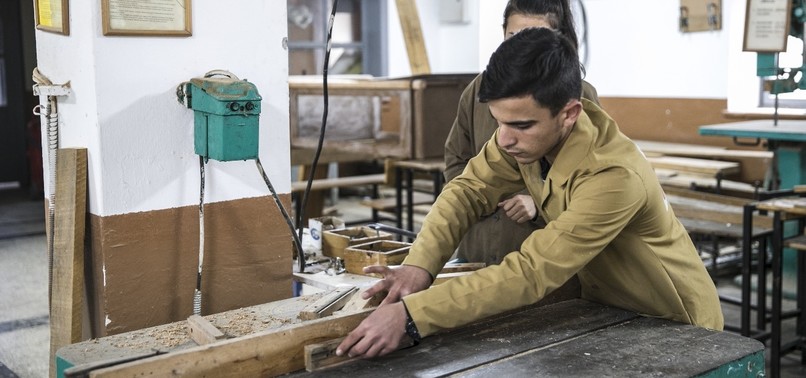 TURKISH STUDENTS BUILD SCHOOL DESKS FOR THEIR PEERS IN SYRIA