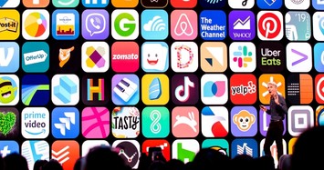 Developers sue Apple over excessive App Store fees