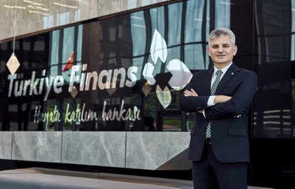 Kişiyeözeldikimyapanfinanskuruluşlarıolmakzorundayız