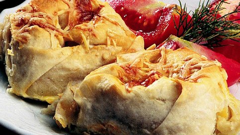 Beğendili Gül Börek