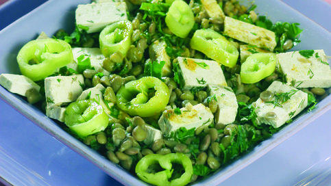 Mercimekli Tofu Salatası