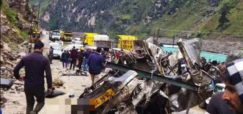 7 POWER PROJECT WORKERS KILLED IN KASHMIR ROAD ACCIDENT