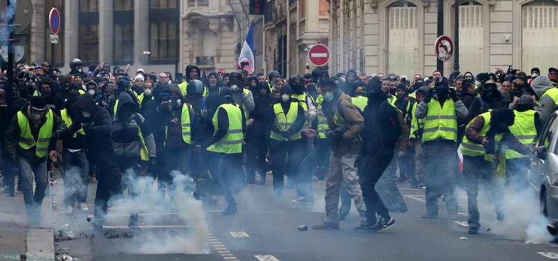 OVER 1,700 ARRESTED IN LATEST YELLOW VEST PROTESTS IN FRANCE