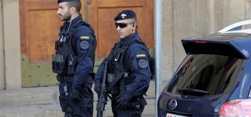 ITALIAN POLICE ARREST 12 PEOPLE IN ANTI-MAFIA OPERATION