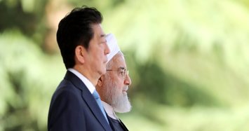 In Tehran, Japan's Abe urges Iran to play 'constructive role'