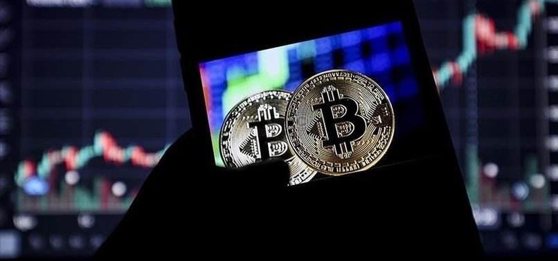 BITCOIN DIVES 4% FRIDAY, WEEK AFTER ETF APPROVAL