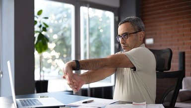 Omuz öne düşmesi nasıl düzeltilir?