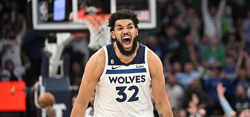 KARL-ANTHONY TOWNS PACES TIMBERWOLVES PAST PELICANS