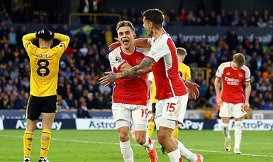 Arsenal go top of Premier League with dour 2-0 win over Wolves