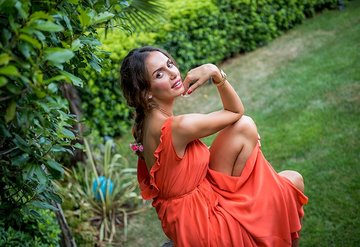 Emina Jahovic şaşırttı!