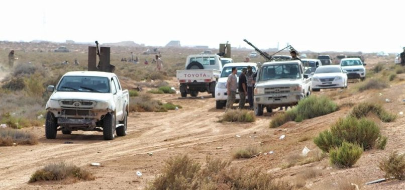 PRO-HAFTAR MERCENARIES DIG TRENCHES IN SIRTE: LIBYAN ARMY