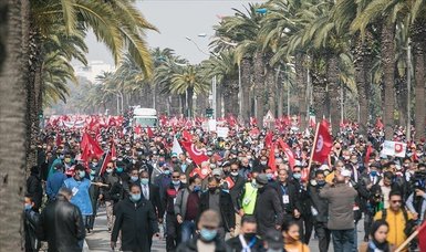 Ennahda supporters rally to end ongoing crisis in Tunisia
