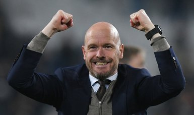 Ten Hag says Chelsea struggles are a warning as Man Utd takeover drags on