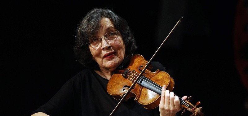 Turkish violin maestro Suna Kan dies at 86