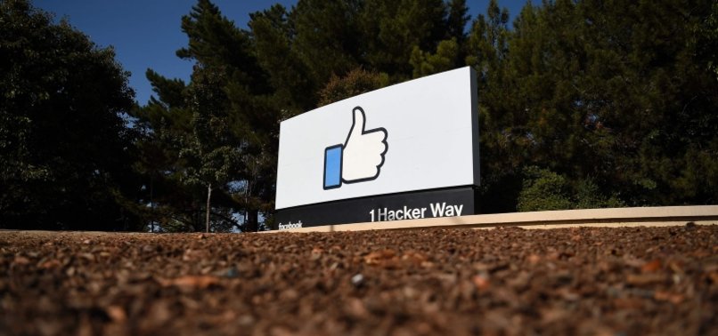 FACEBOOK LOSTS DAILY USERS FOR THE FIRST TIME IN ITS HISTORY