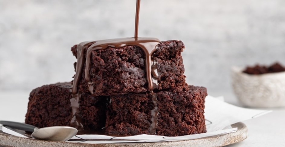 Bol Çikolatalı ve Kestaneli Brownie