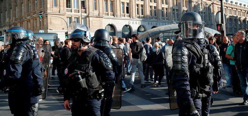 WITH FLOYDS DEATH, FRENCH ANGER GROWS OVER POLICE BRUTALITY