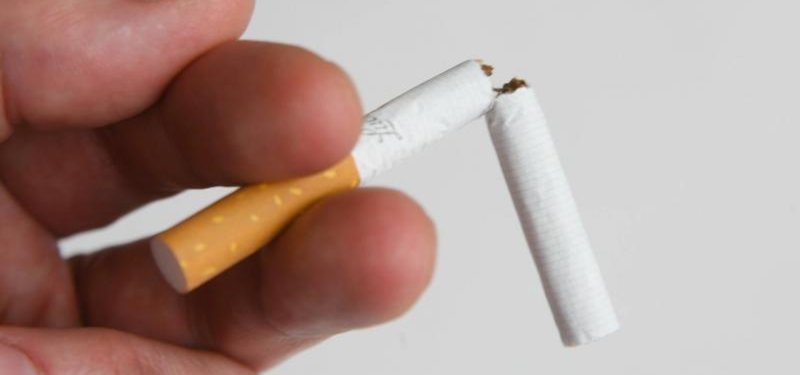Spain to fine parents for kids' smoking, report says