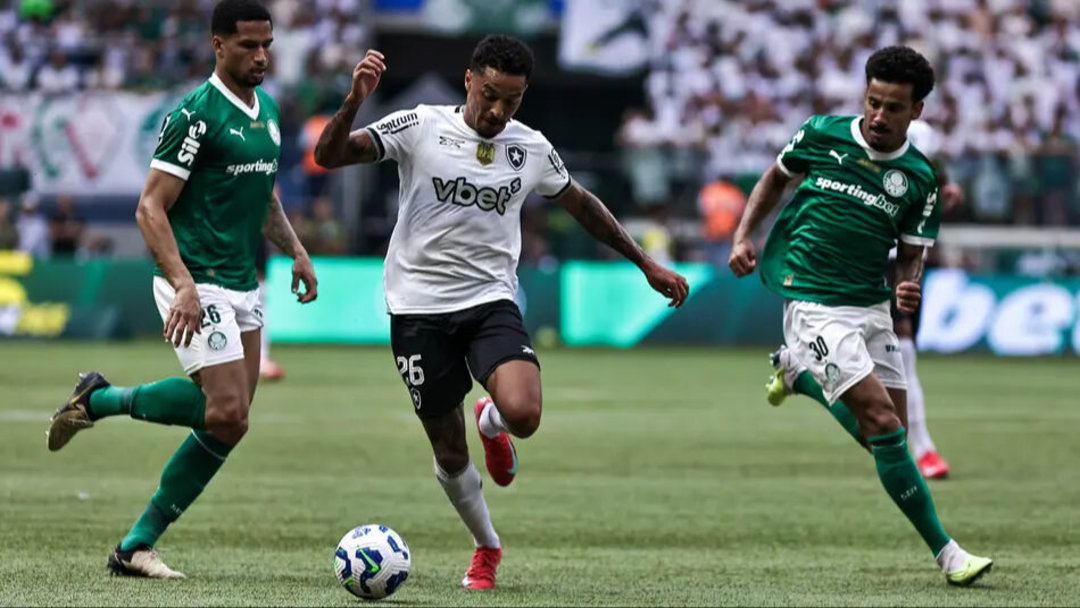 İLK ÇEYREK FİNALİST PALMEIRAS
