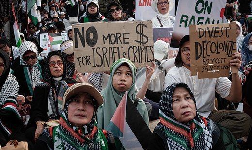 Thousands rally near US Embassy in Jakarta to protest Israel