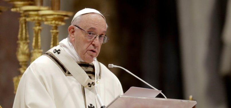POPE URGES EUROPE TO LET STRANDED MIGRANTS IN