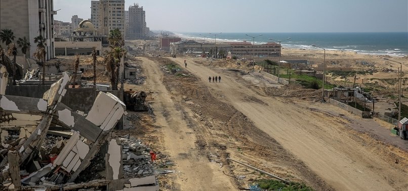 CONSTRUCTION FOR TEMPORARY DOCK TO PROVIDE AID TO GAZA BEGINS