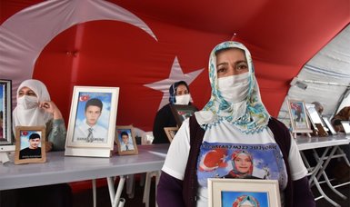 Sit-in families in Turkey resolute to reunite with PKK-abducted kids