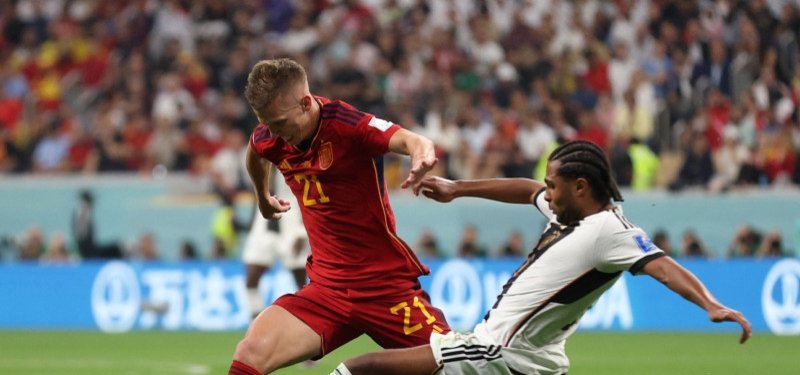 Spain hit the bar but still goalless against Germany at halftime